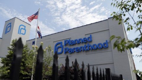 Senate Democrats call on SBA to allow Planned Parenthood to keep PPP loans